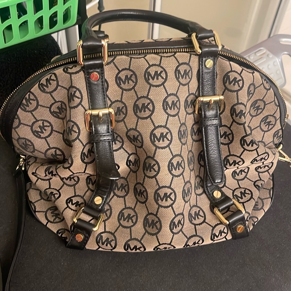 KORS Michael Kors Tan and Black Shoulder Bag